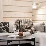 Bear Den Villa