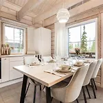 Bear Den Villa *